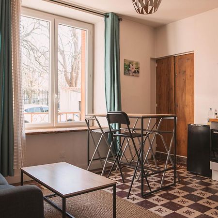 אורנג' Joli Logement Centre Ville Avec Clim מראה חיצוני תמונה
